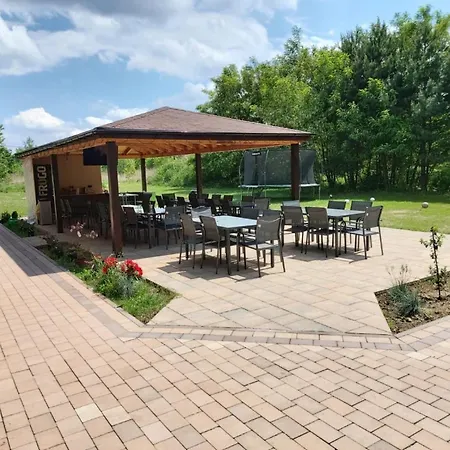 Eko Dworek Tylko 1500m Do Wejscia Energylandii Guest house
