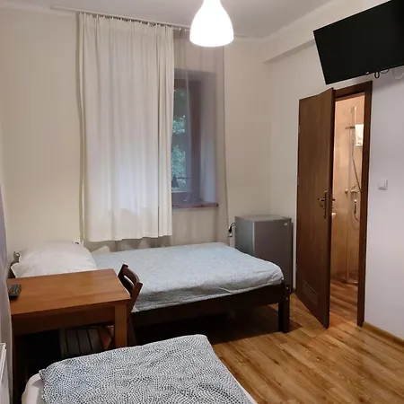 Eko Dworek Tylko 1500m Do Wejscia Energylandii Guest house