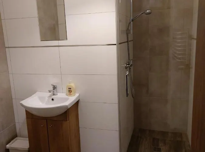 Eko Dworek Tylko 1500m Do Wejscia Energylandii Affittacamere Zator